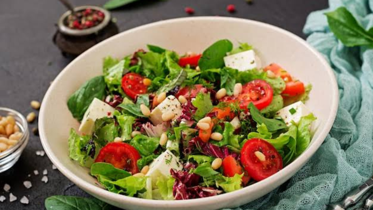 Hearty & Healthy: Salad Recipes That Work As Full Dinners