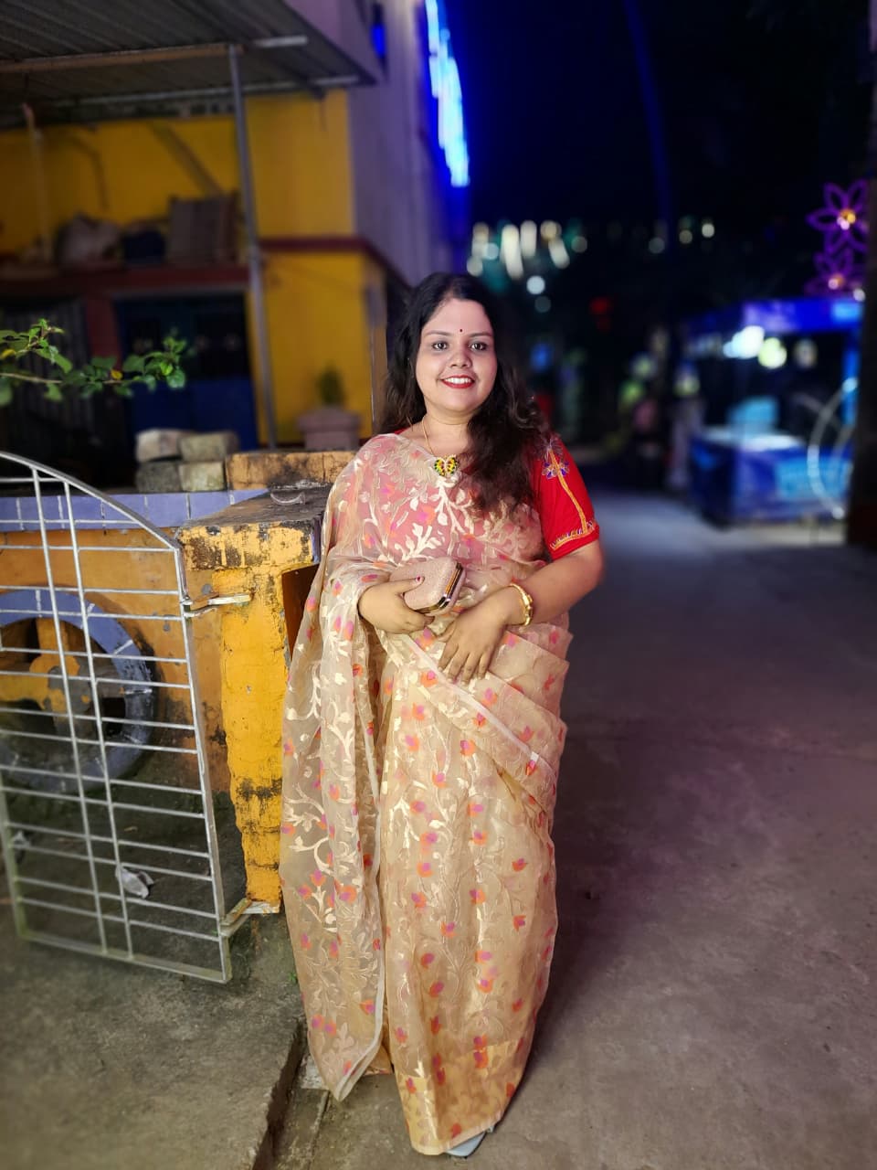 Profile picture of Poulami sen