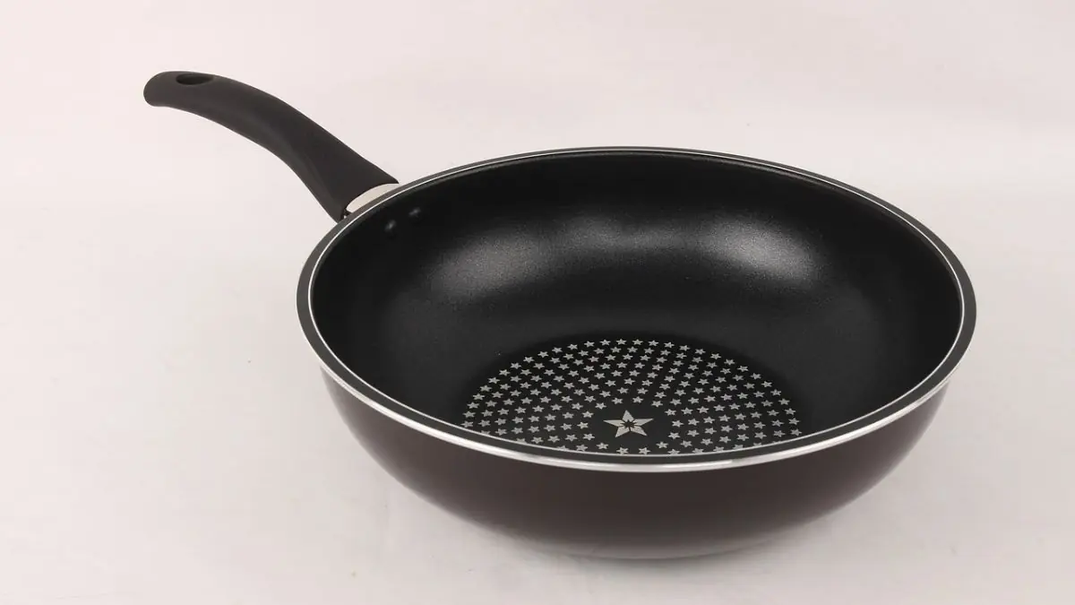Non-Stick Pan Care: What Shortens Its Life (and What Doesn’t)