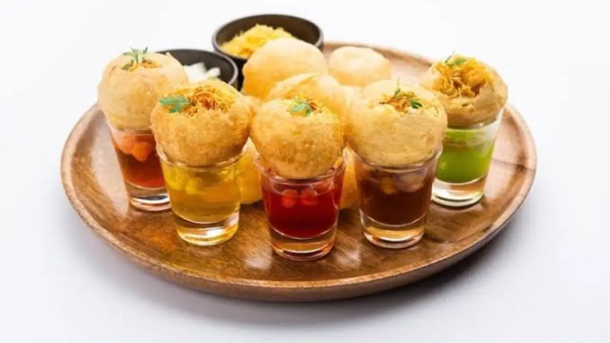 5 Street Foods To Try At A Kolkata Durga Puja Pandal