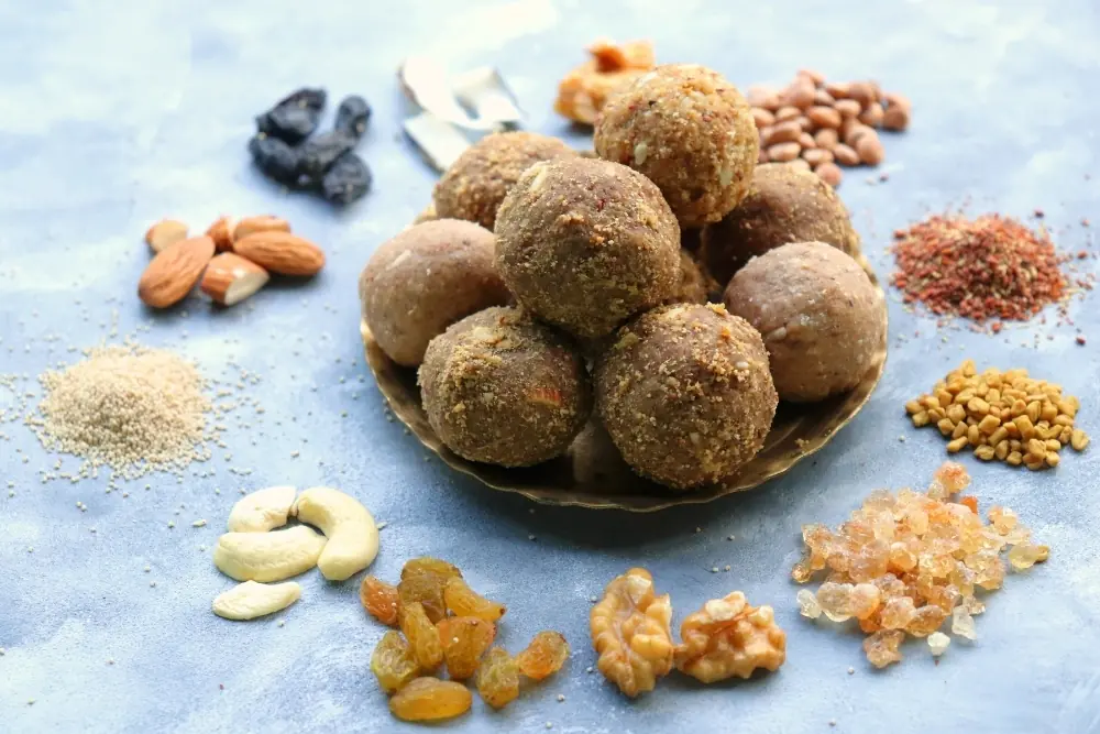 Garba Night Snacks: Quick Bites To Fuel Your Dandiya Energy